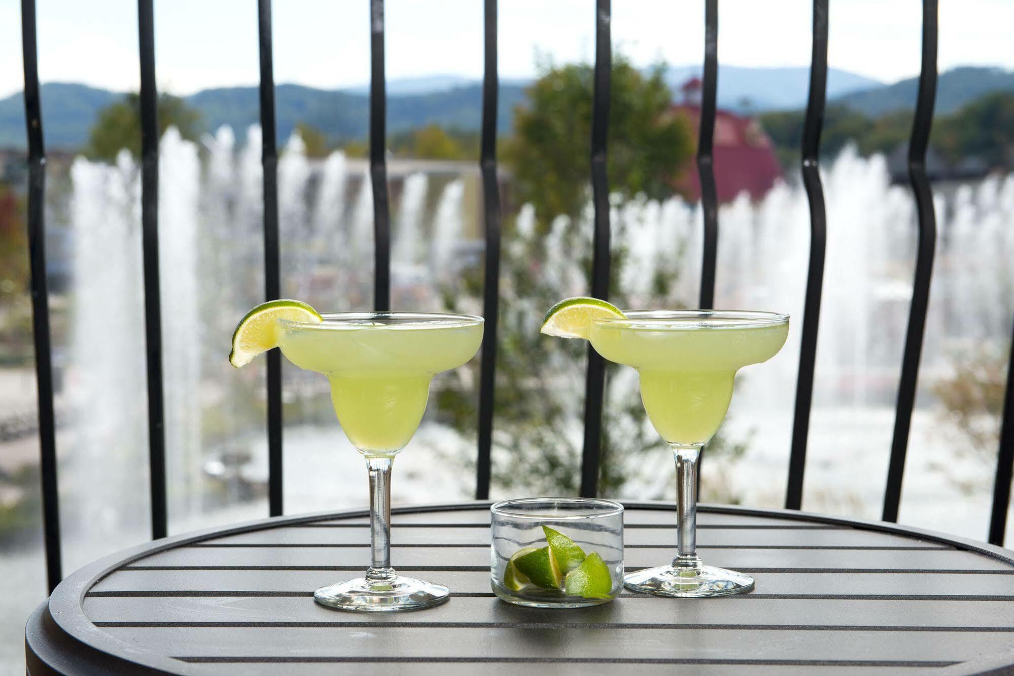 Margaritaville Island Hotel Pigeon Forge Dış mekan fotoğraf